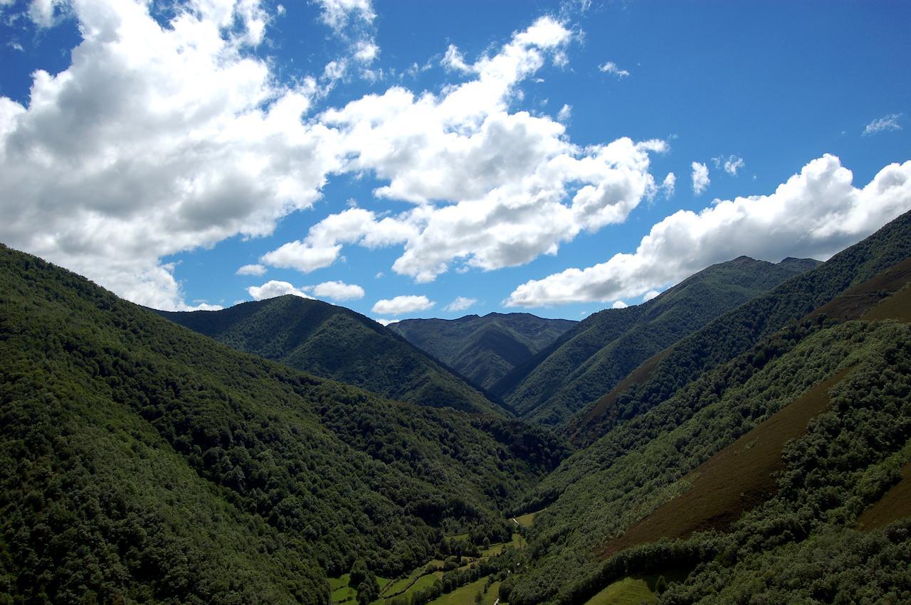 El Mirador De Fuentes Del Narcea Hotel Monco ภายนอก รูปภาพ