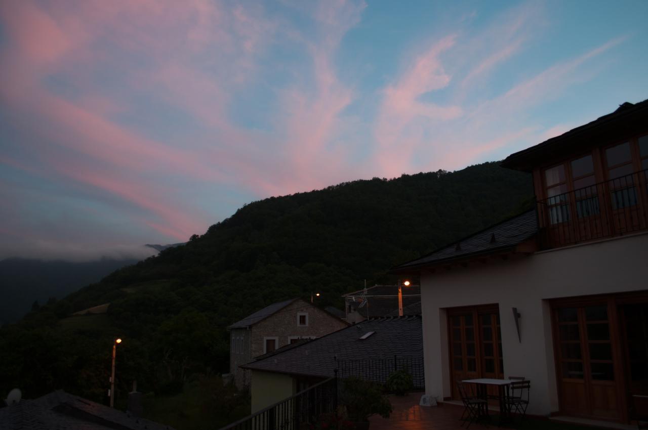 El Mirador De Fuentes Del Narcea Hotel Monco ภายนอก รูปภาพ
